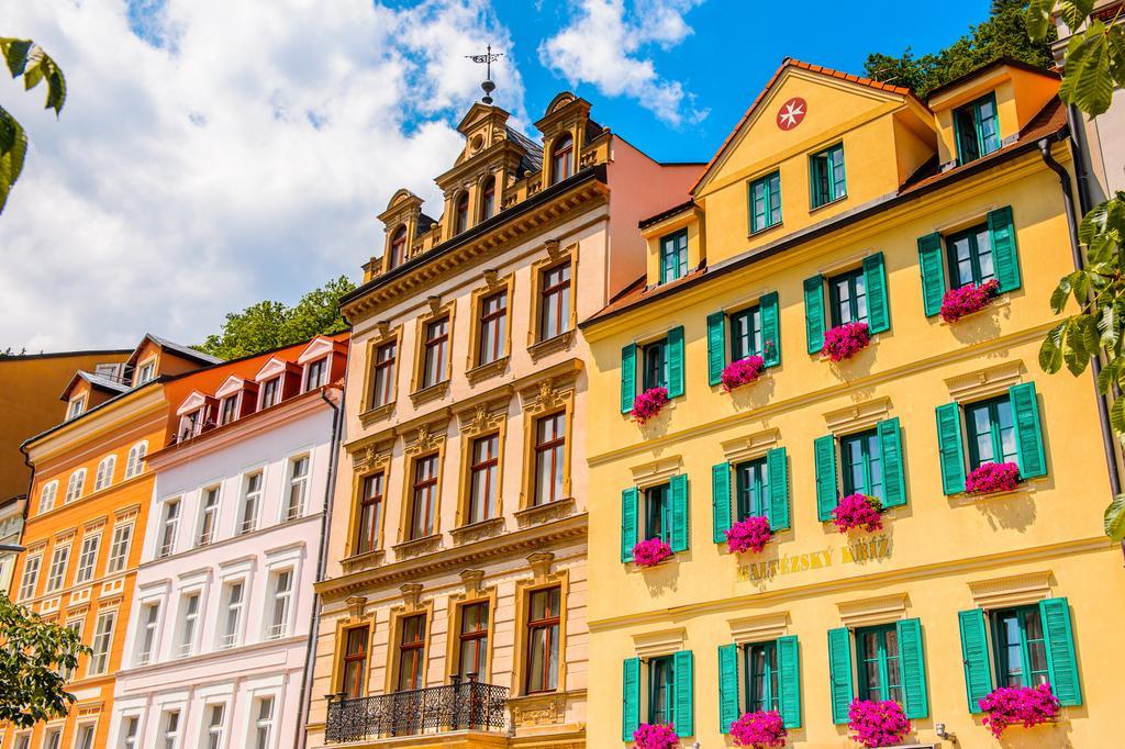 Hotel Maltezský Kříž KLV Exterior foto