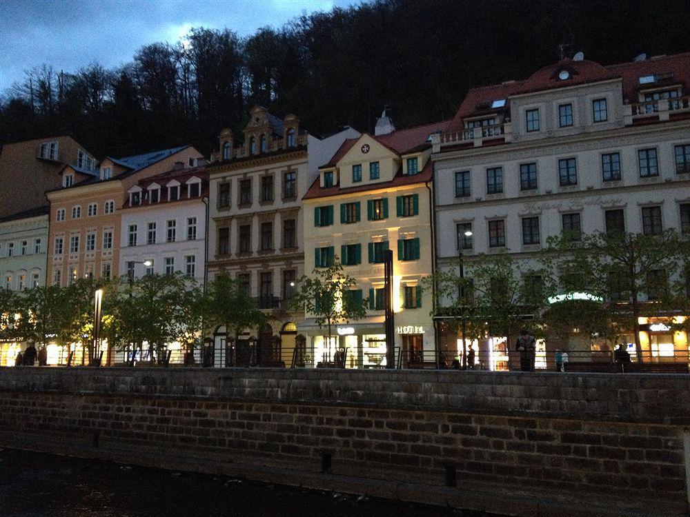 Hotel Maltezský Kříž KLV Exterior foto